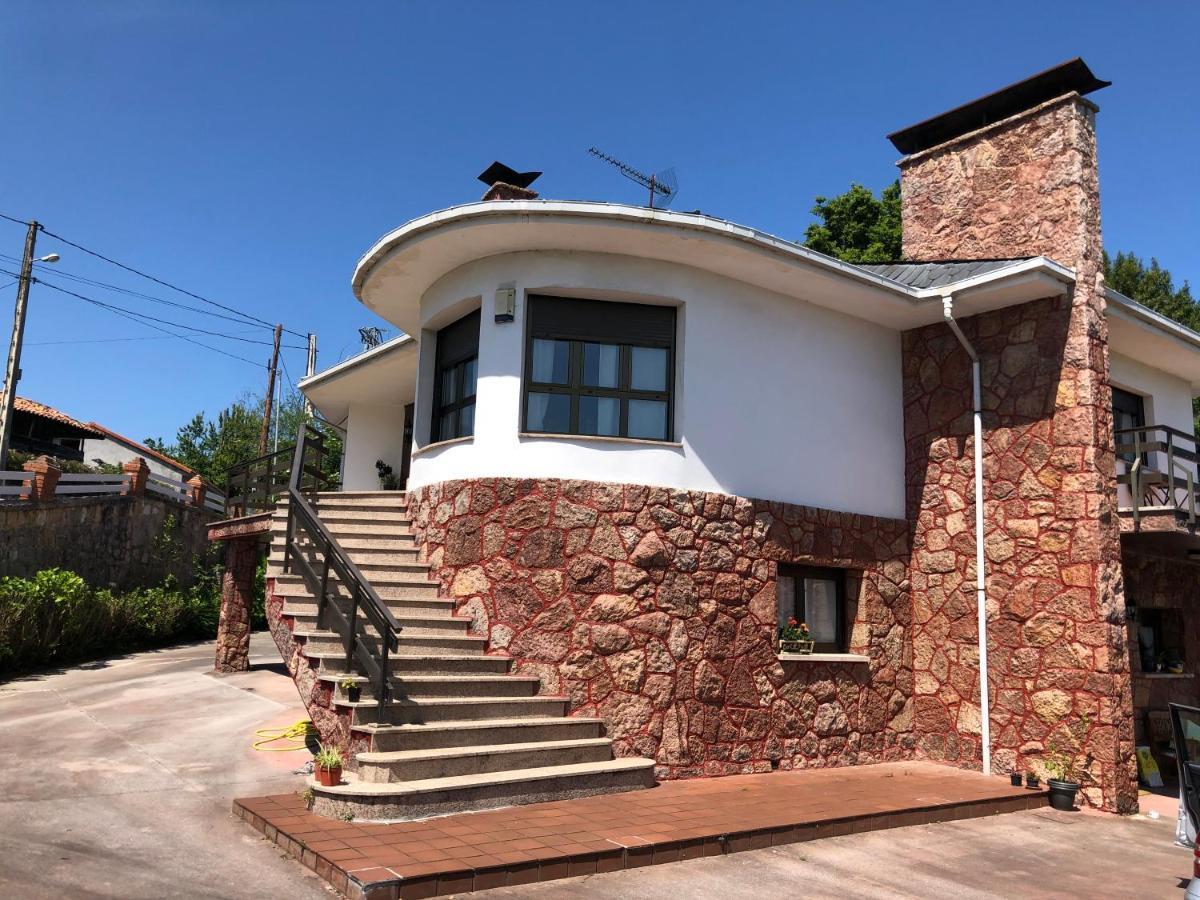 Villa La Casona De La Carbayeda Oviédo Exterior foto